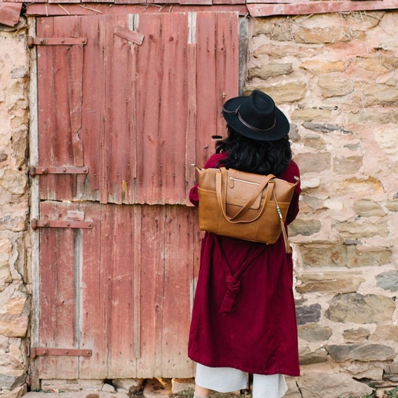 Lily jade Madeline leather bag / diaper bag - Picture 2 of 16